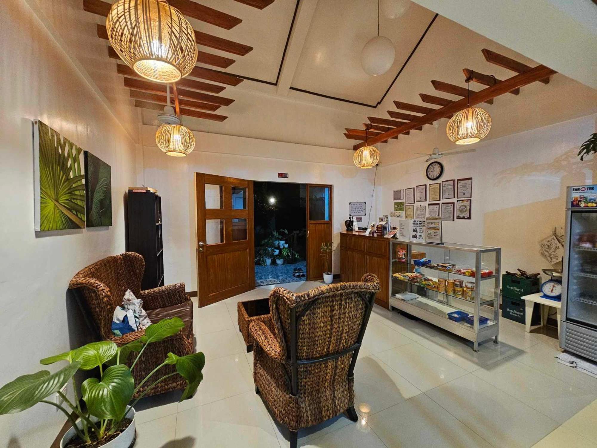 Bella Vita Guest House Coron Eksteriør bilde